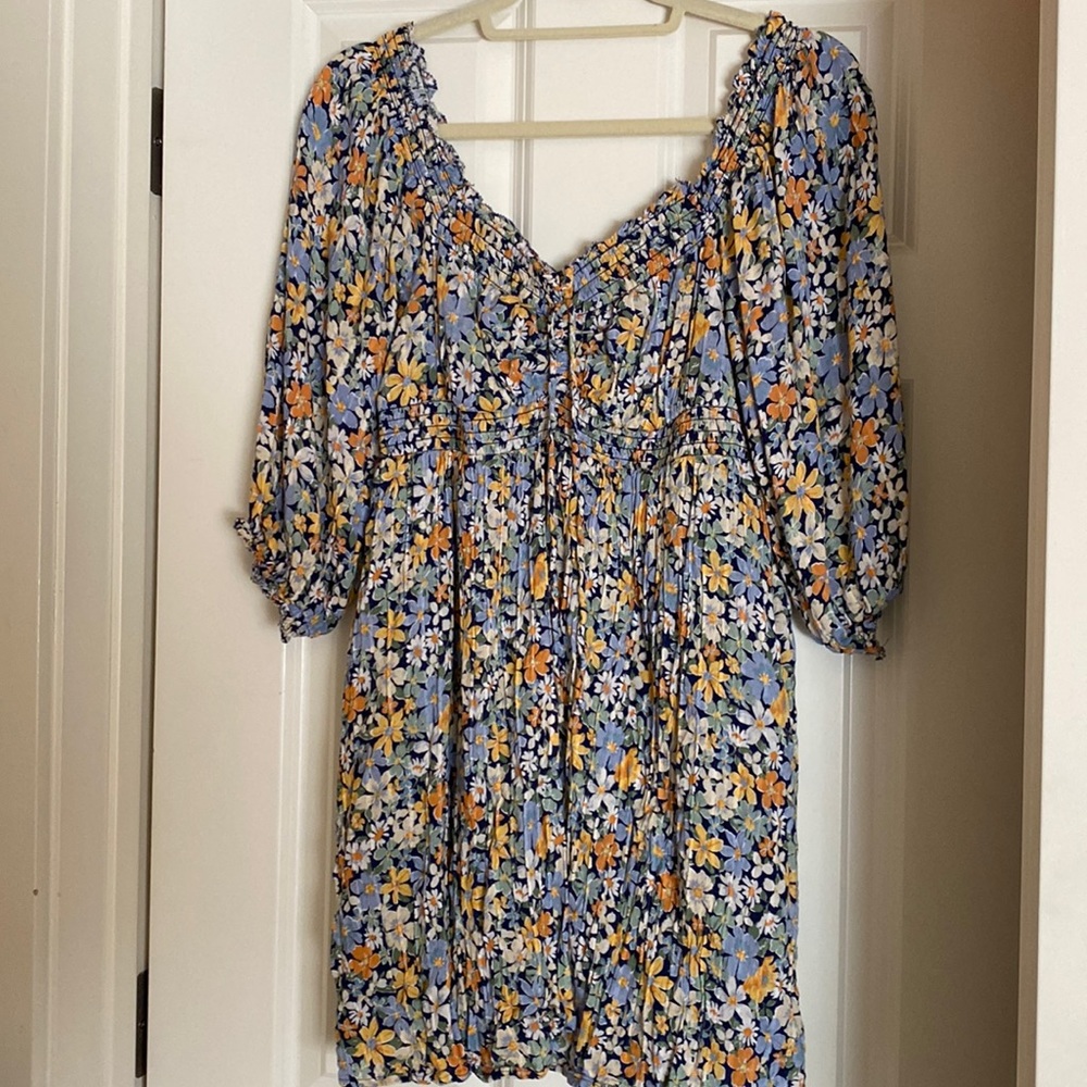 AE Floral Puff Sleeve Dress